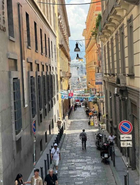 Toledo'S Rambla Casa Vacanze Naples Exterior photo